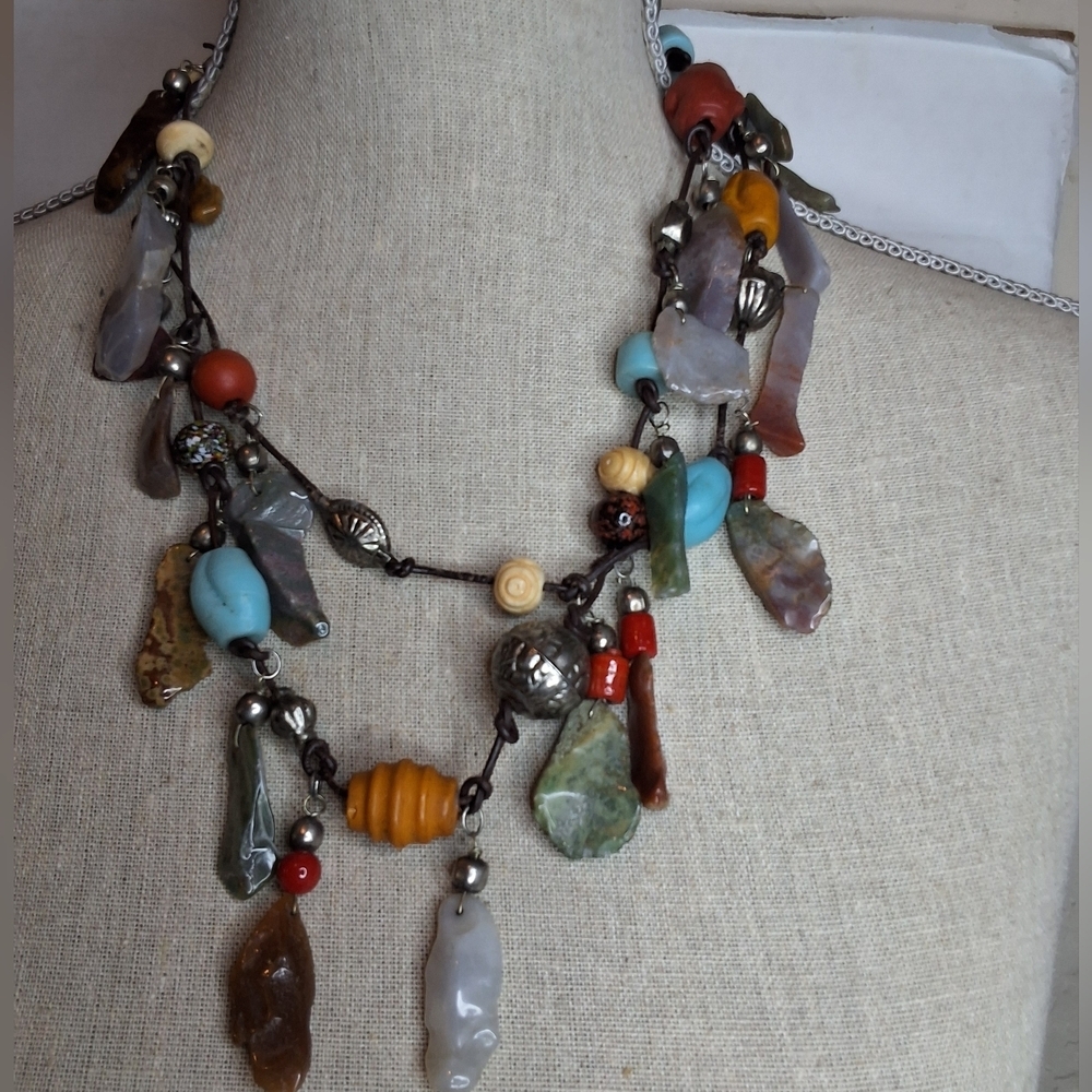 Artisan Handcrafted Double Strand Festival Necklace In Agate And Jaspers - Picture 9 of 13